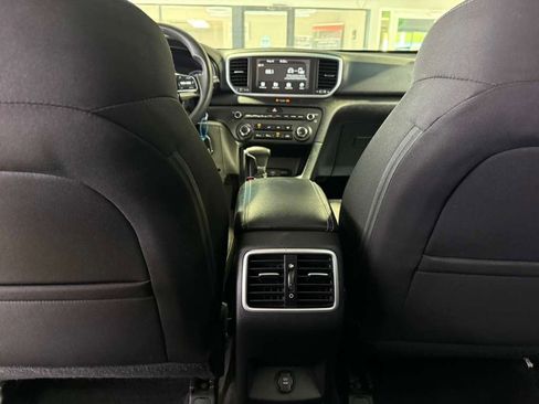 Used 2021 Kia Sportage LX FWD image 18