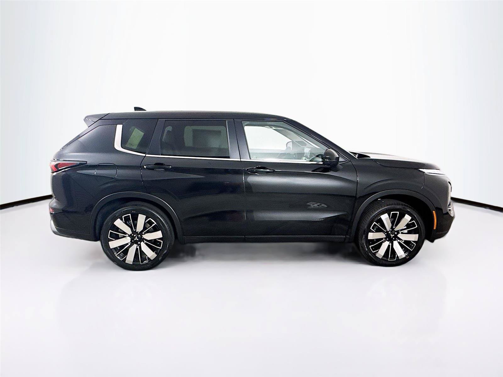 New 2026 Mitsubishi Outlander SE AWD/4WD image 34