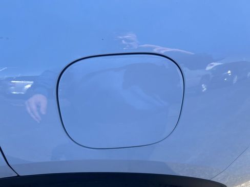 Used 2020 Ford Escape SE image 33