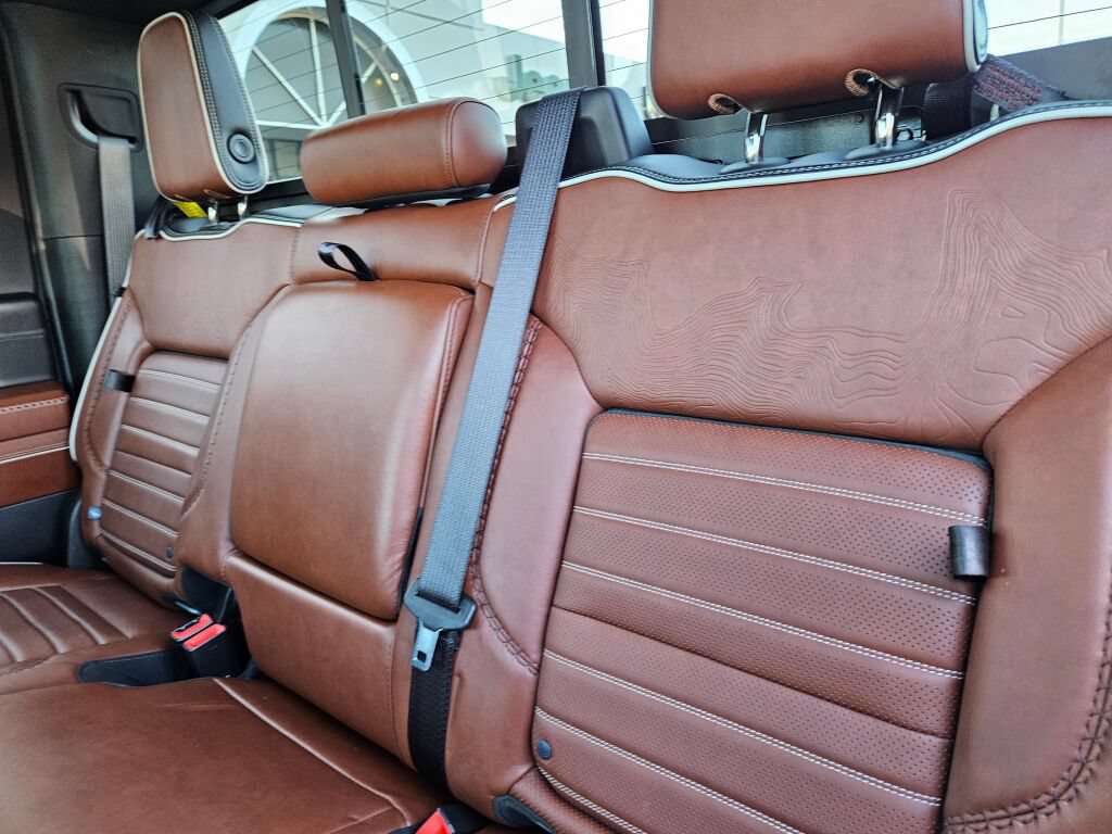 Used 2024 GMC Sierra 3500 Denali Ultimate AWD/4WD image 16
