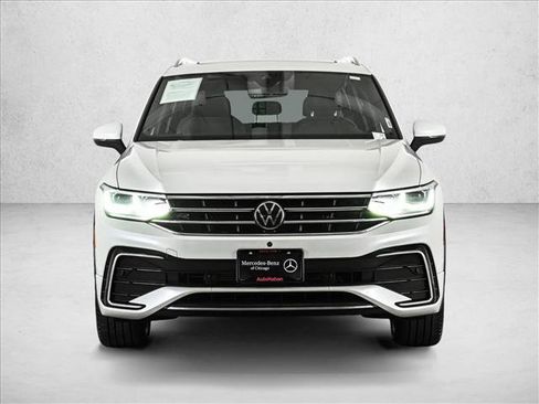 Used 2022 Volkswagen Tiguan SEL R-Line AWD/4WD image 2