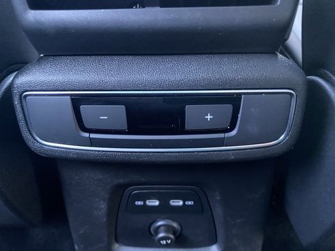 Used 2022 Audi Q4 e-tron Premium Plus image 24