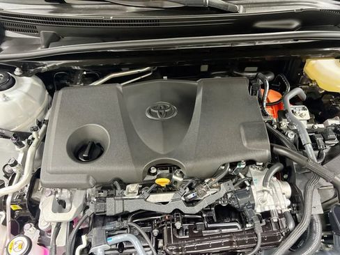 Used 2025 Toyota Camry LE w/ Convenience Package FWD image 29