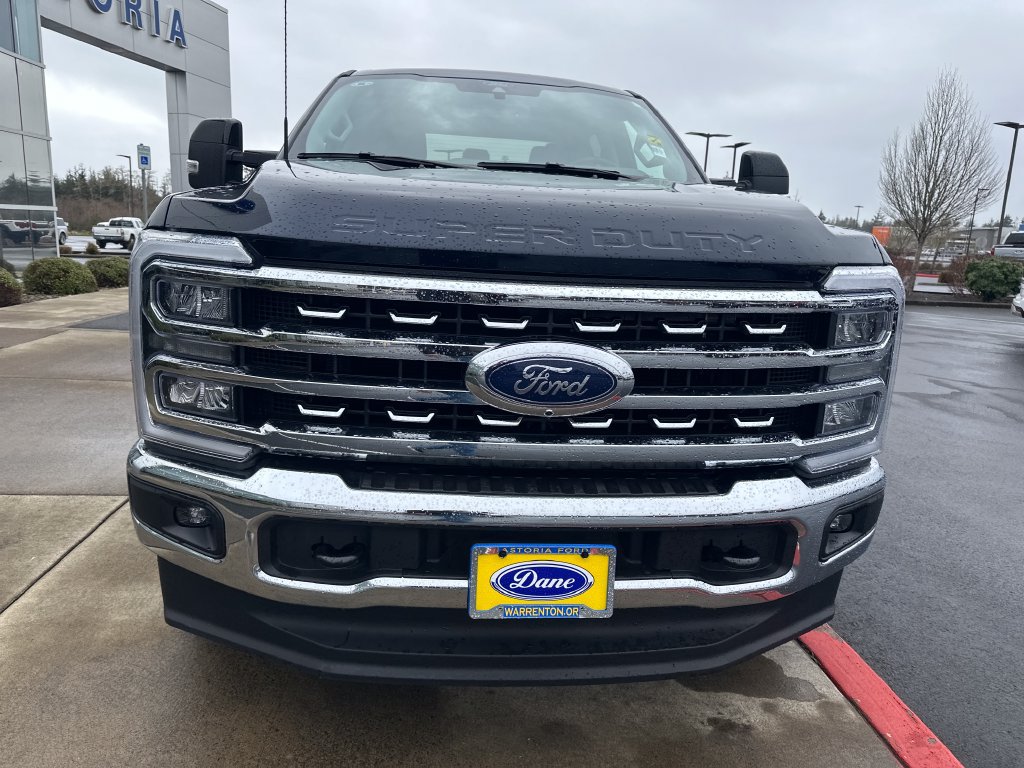 Used 2025 Ford F350 Lariat w/ Camper Package AWD/4WD image 7