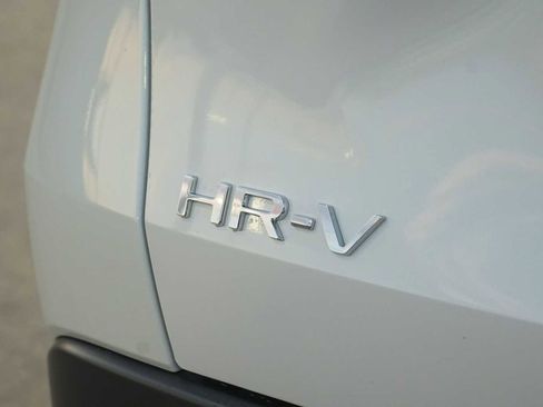 New 2026 Honda HR-V LX image 8
