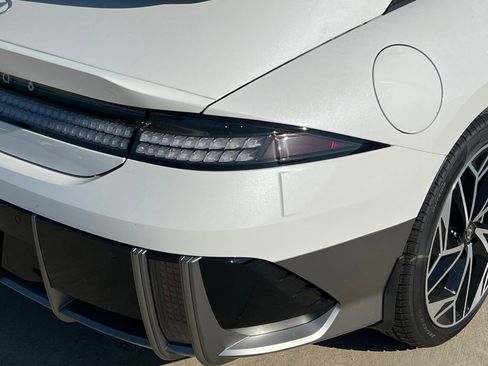 New 2025 Hyundai Ioniq 6 SEL image 13