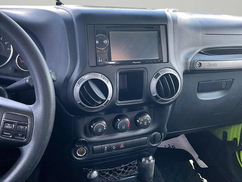Used 2012 Jeep Wrangler Sport AWD/4WD image 6
