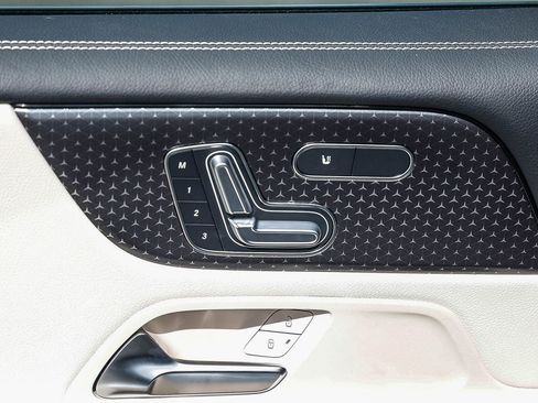 New 2026 Mercedes-Benz GLB 250 image 21