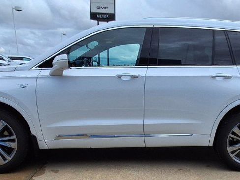 Used 2024 Cadillac XT6 Premium Luxury w/ Technology Package AWD/4WD image 5