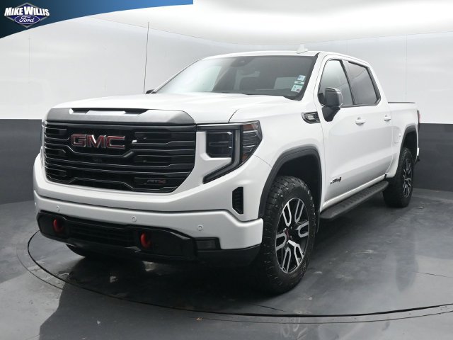 Used 2022 GMC Sierra 1500 AT4 w/ AT4 Premium Package AWD/4WD image 3
