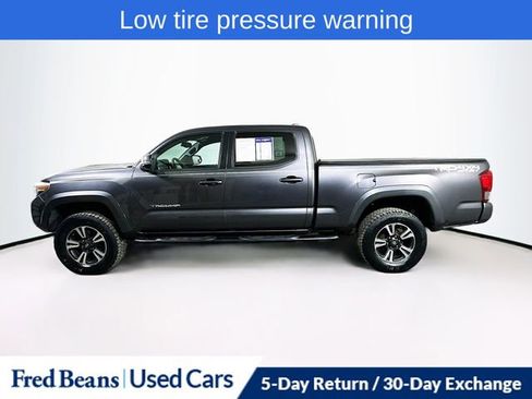 Used 2016 Toyota Tacoma TRD Sport w/ Towing Package image 4