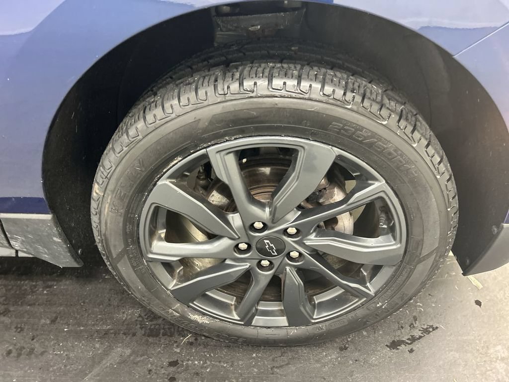Certified 2023 Chevrolet Equinox RS w/ RS Leather Package AWD/4WD image 8