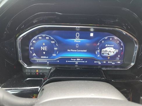 Used 2022 Chevrolet Silverado 1500 RST image 7