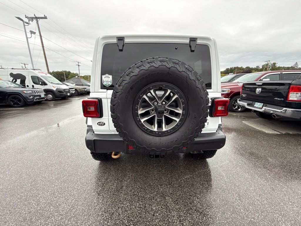 Used 2024 Jeep Wrangler Unlimited Rubicon 392 AWD/4WD image 4