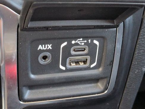 Used 2021 Jeep Gladiator Sport AWD/4WD image 21