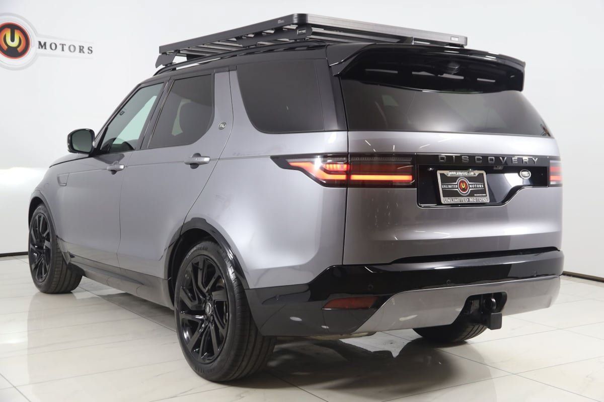 Used 2023 Land Rover Discovery S R-Dynamic AWD/4WD image 4
