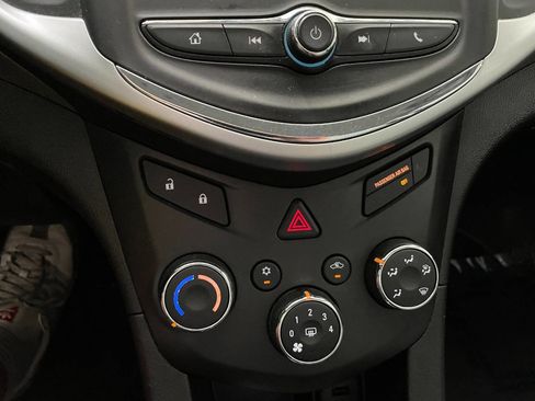 Used 2019 Chevrolet Sonic LS image 32