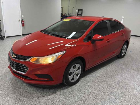 Used 2016 Chevrolet Cruze LS FWD image 7