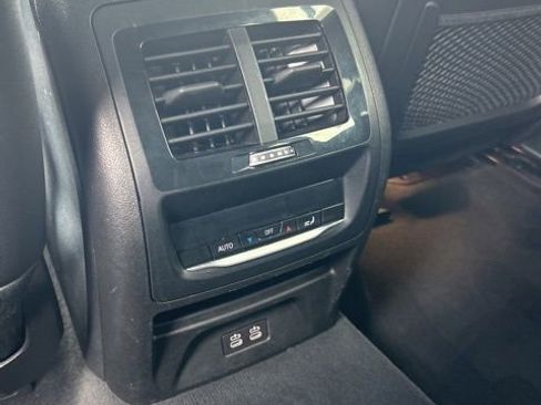 Used 2024 BMW X3 sDrive30i w/ Convenience Package RWD image 18