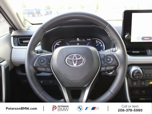 Used 2023 Toyota RAV4 XLE Premium image 19