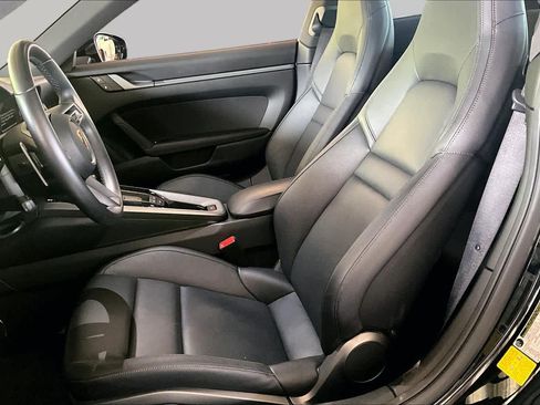 Used 2024 Porsche 911 Carrera RWD image 7