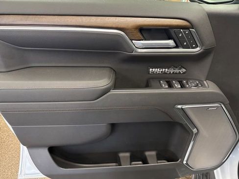 New 2026 Chevrolet Silverado 1500 High Country w/ Technology Package AWD/4WD image 10