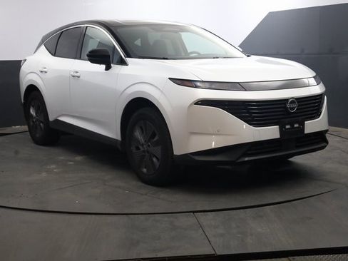 Certified 2025 Nissan Murano SL image 2