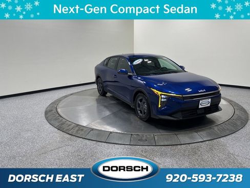 New 2026 Kia K4 LXS image 3
