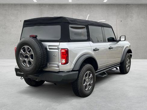 Used 2024 Ford Bronco Big Bend image 16