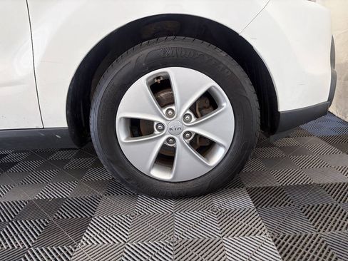 Used 2016 Kia Soul w/ Convenience Package FWD image 23