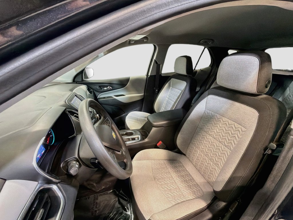 Used 2023 Chevrolet Equinox LT w/ LPO, Floor Liner Package AWD/4WD image 20