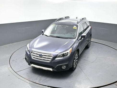 Used 2016 Subaru Outback 2.5i Limited AWD/4WD image 10