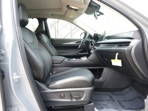 Used 2026 INFINITI QX60 Luxe w/ Cargo Package image 23