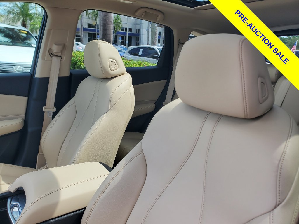 Used 2024 Acura RDX SH-AWD image 17