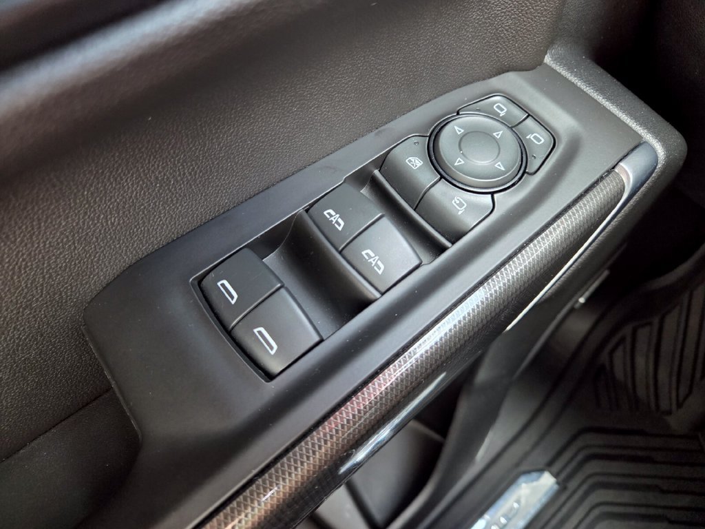 Used 2020 GMC Sierra 1500 AT4 w/ AT4 Premium Package AWD/4WD image 25