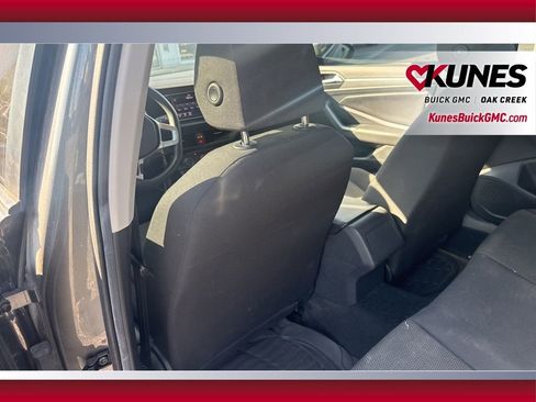 Used 2019 Volkswagen Jetta S image 21