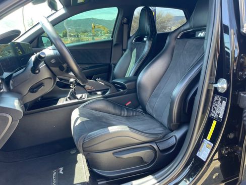 Used 2022 Hyundai Elantra N FWD image 17