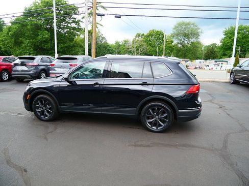 Used 2023 Volkswagen Tiguan SE AWD/4WD image 8