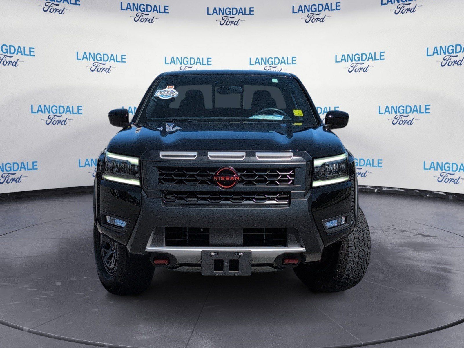 Used 2026 Nissan Frontier PRO-4X AWD/4WD image 12