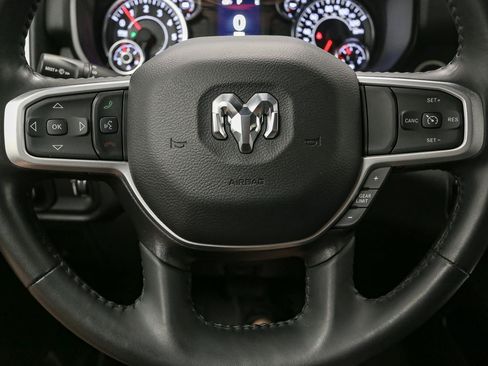 Used 2023 RAM 1500 Big Horn AWD/4WD image 36