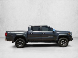 Used 2017 Toyota Tacoma TRD Off-Road w/ Tow Package RWD video 4