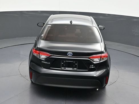 Used 2025 Toyota Corolla LE image 17