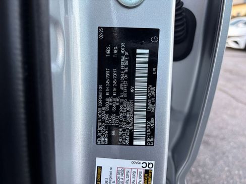 Used 2025 Toyota 4Runner SR5 image 29