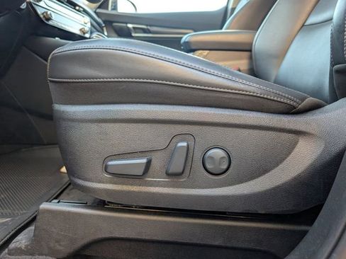 Used 2025 Kia Telluride S image 20