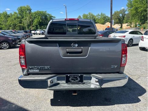 Used 2019 Nissan Frontier SV RWD image 7
