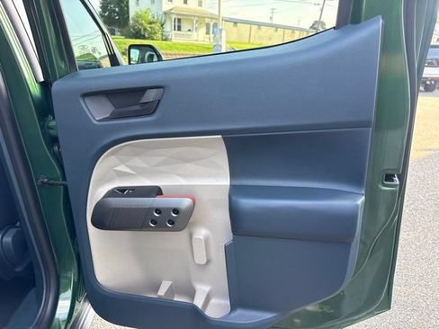 Used 2025 Ford Maverick Lariat w/ 4K Tow Package AWD/4WD image 37