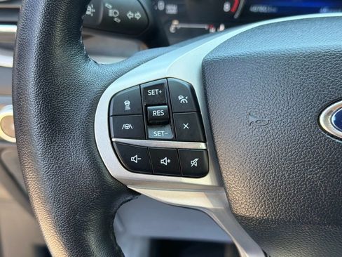 Used 2023 Ford Explorer XLT w/ Equipment Group 202A AWD/4WD image 64