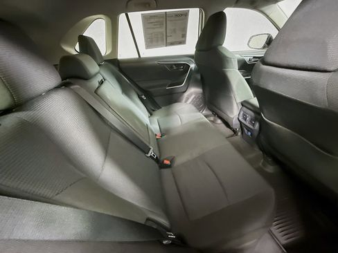 Certified 2025 Toyota RAV4 LE image 23