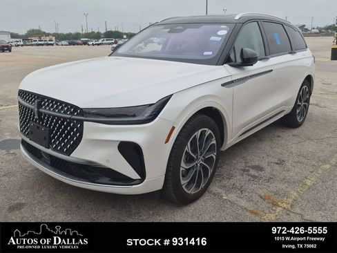 Used 2025 Lincoln Nautilus Reserve AWD/4WD image 1