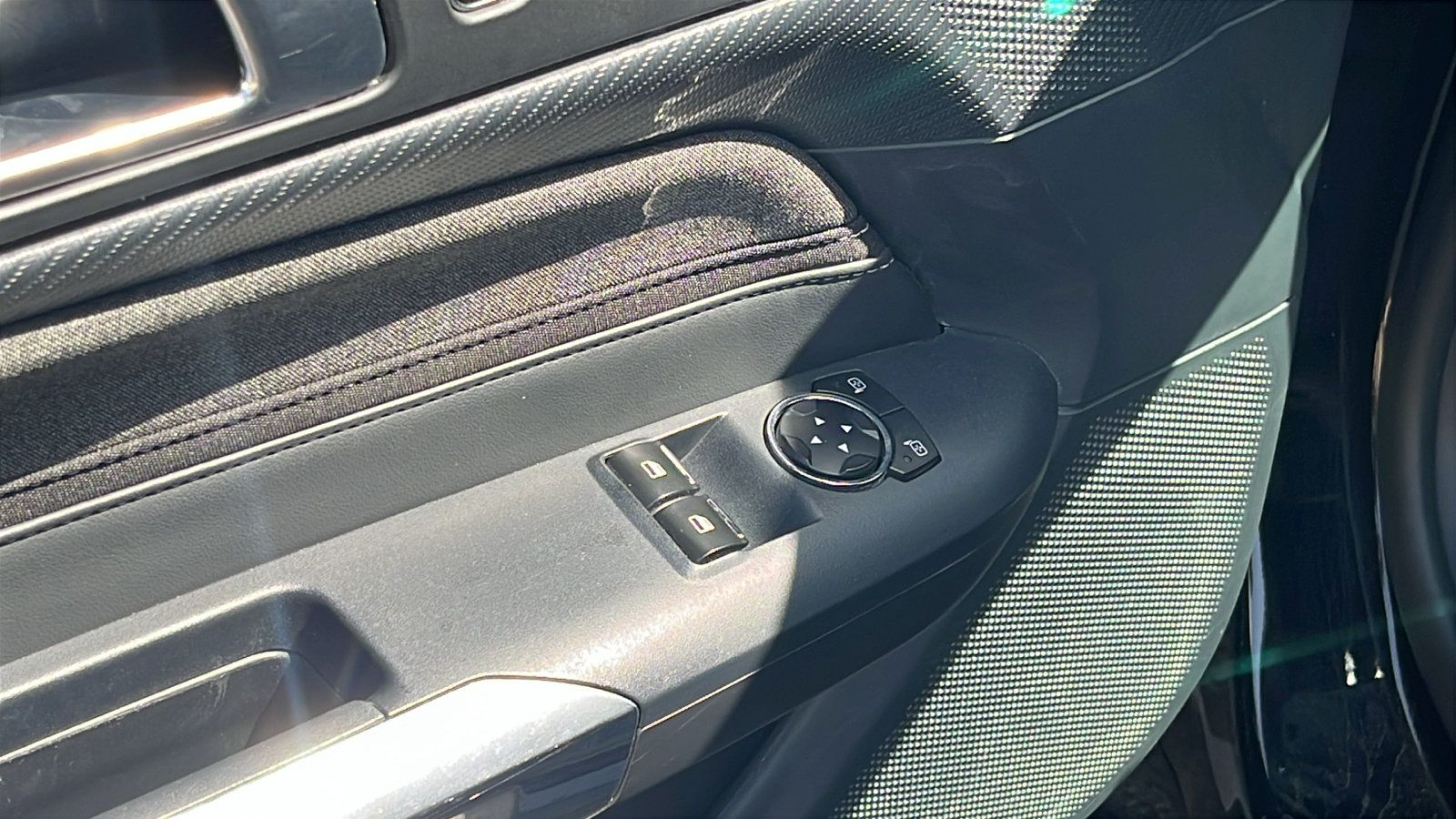 Used 2024 Ford Mustang Coupe RWD image 12